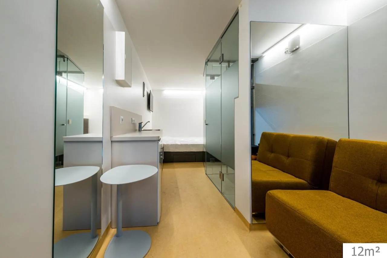Smart Nano Living - Wien Hauptbahnhof - Self Check-In