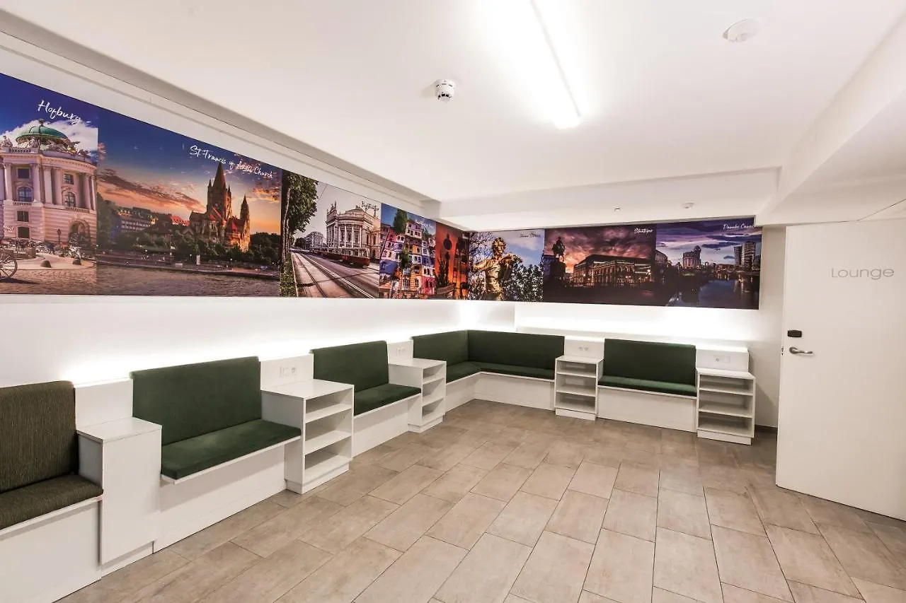 Smart Nano Living - Wien Hauptbahnhof - Self Check-In 4*, Vienna
