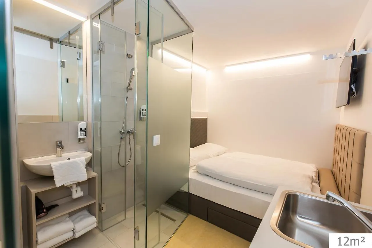 Smart Nano Living - Wien Hauptbahnhof - Self Check-In